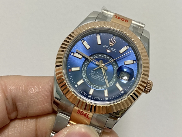 激安ロレックス背面デザイン